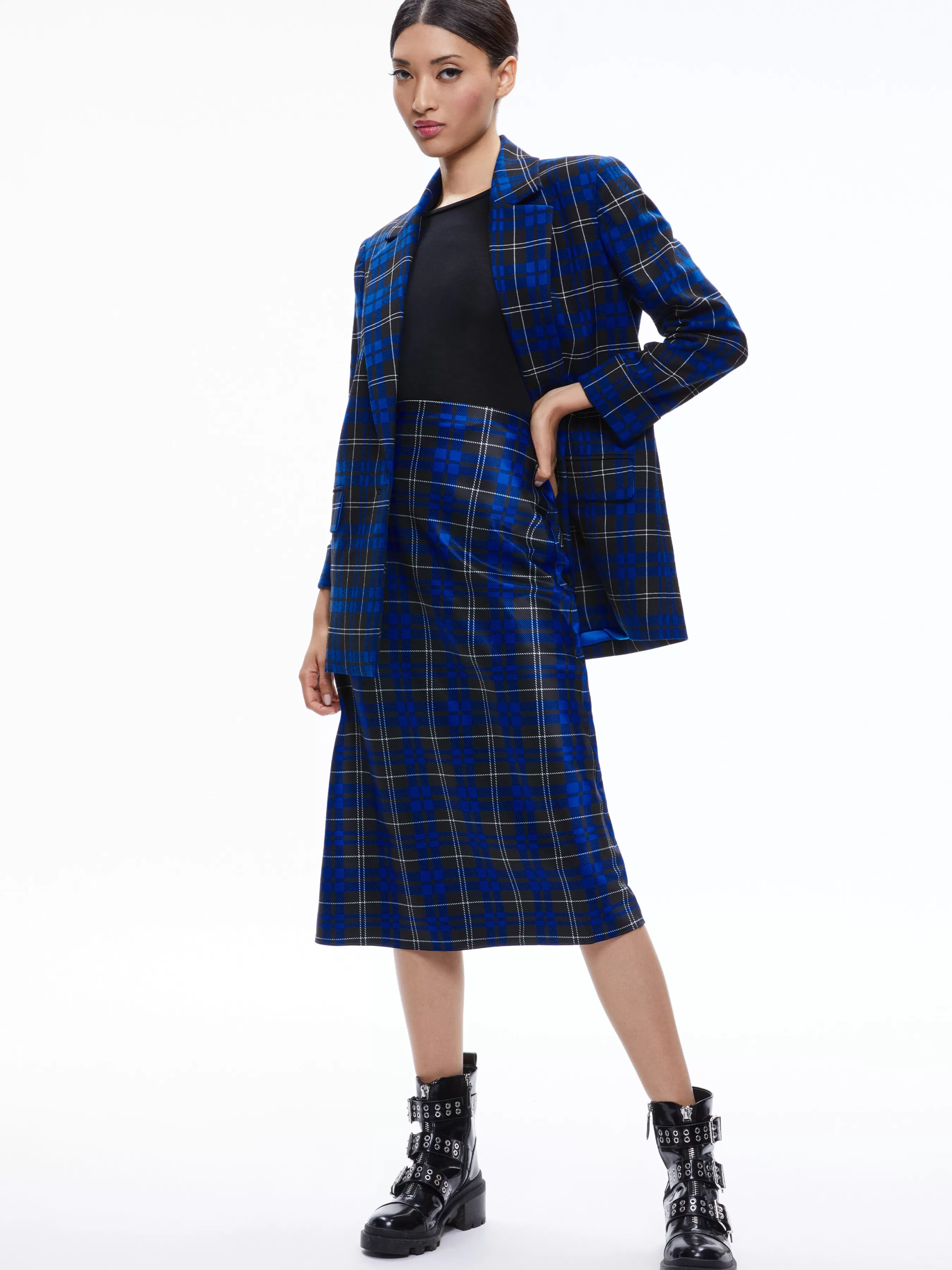 Alice and Olivia ASHLEY OVERSIZED BLAZER + CADY HIGH WAISTED SHORT